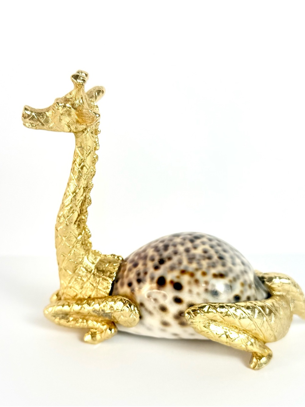 Vintage Mid Century Brass & Conch Shell Giraffe Art Sculpture Nautical 4.3”H